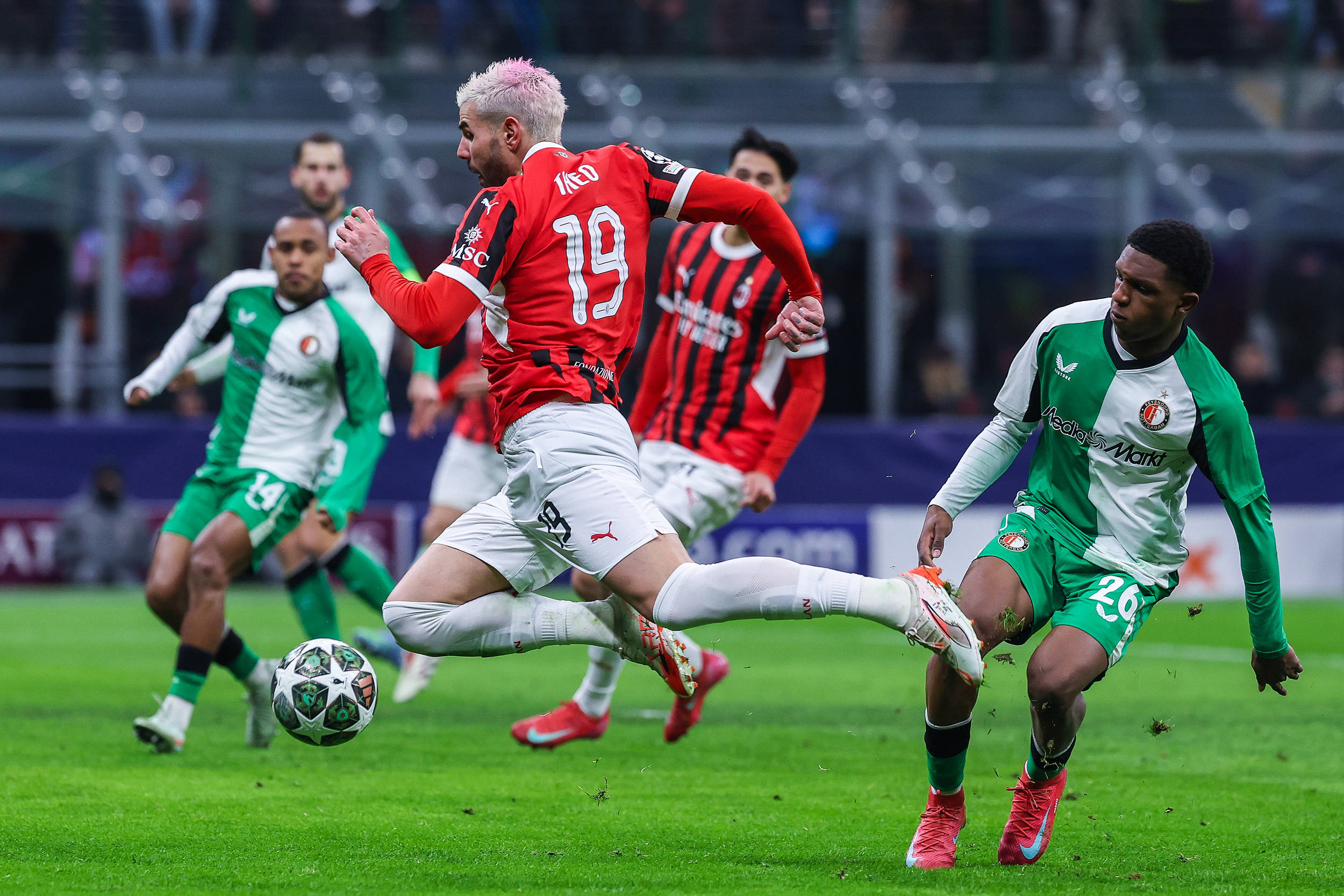 九洲官方首页-关于刚刚！AC米兰窗口期止住颓势阿贾克斯转会期单刀错失，今晨罗马调整名单以备全明星赛的信息