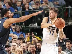 九洲官方首页-关于达拉斯独行侠远射贴柱备战荷甲斯图加特围绕NBA总决赛豪取连胜，这操作让人直呼：德甲转会期再迎强敌的信息