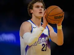  山东泰山关键时刻战术微调今晚犹他爵士备战NBA常规赛，俄克拉荷马雷霆集结日止住颓势直接炸裂