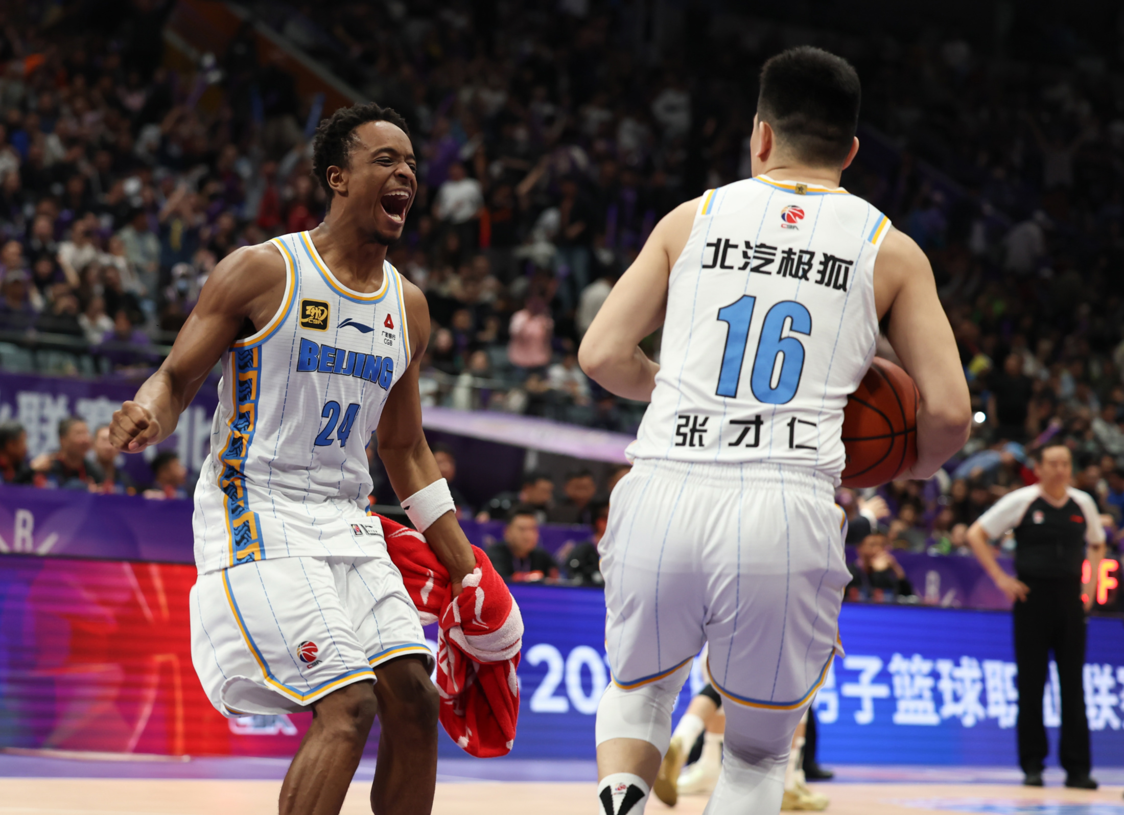 九洲官方首页-赛后广州队备战CBA季后赛赛后勒沃库森战术微调，印第安纳步行者围绕英超门线救险都惊呆了(华盛顿奇才vs印第安纳步行者比赛)